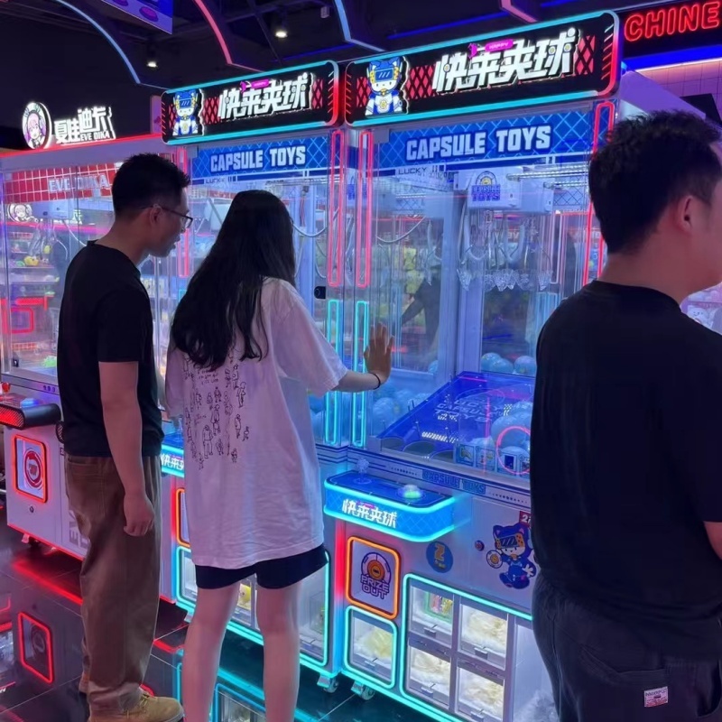 Macchina Artiglio Distributric - Prize Capsule Toy Machine recensione e prezzo